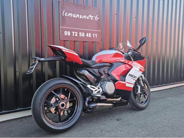 DUCATI panigale V2