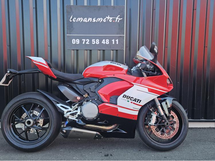 DUCATI panigale V2