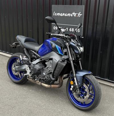 YAMAHA MT-09