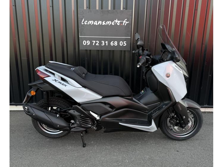 X-MAX 125 TECH MAX + XMAX 125
