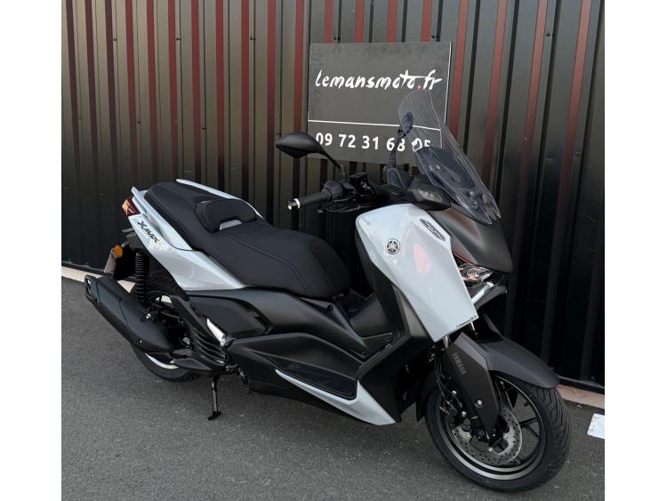 X-MAX 125 TECH MAX + XMAX 125