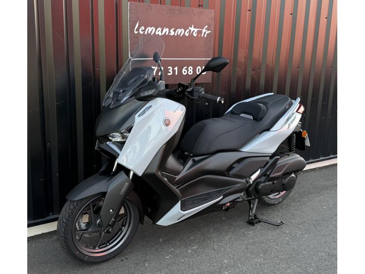X-MAX 125 TECH MAX + XMAX 125