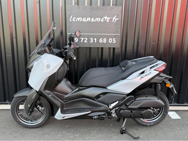 X-MAX 125 TECH MAX + XMAX 125