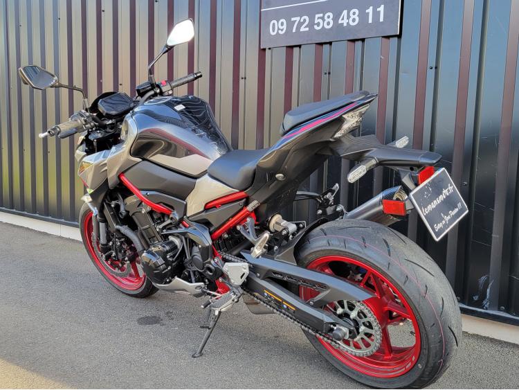KAWASAKI Z 900