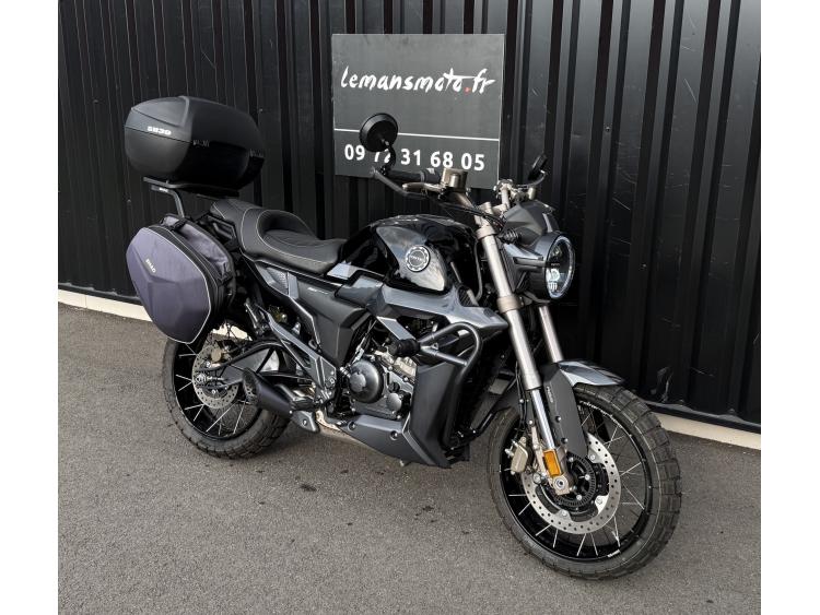 ZONTES 125 SCRAMBLER X 1ER MAIN