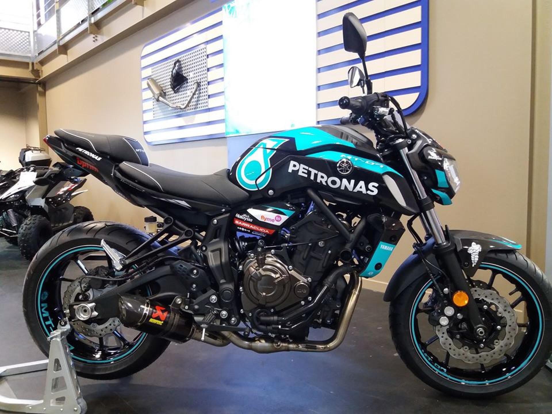 Kit déco Yamaha MT07 Petronas